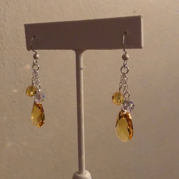 ✨ Handmade Earrings✨ - Picture 3 of 5